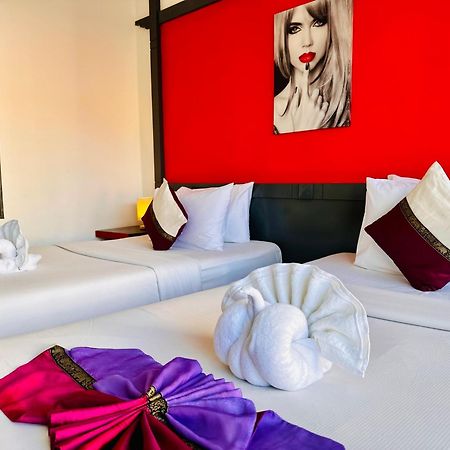 Hotel Baya Phuket Patong Екстер'єр фото