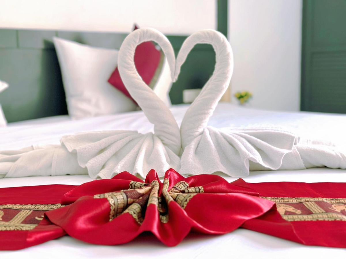 Hotel Baya Phuket Patong Екстер'єр фото