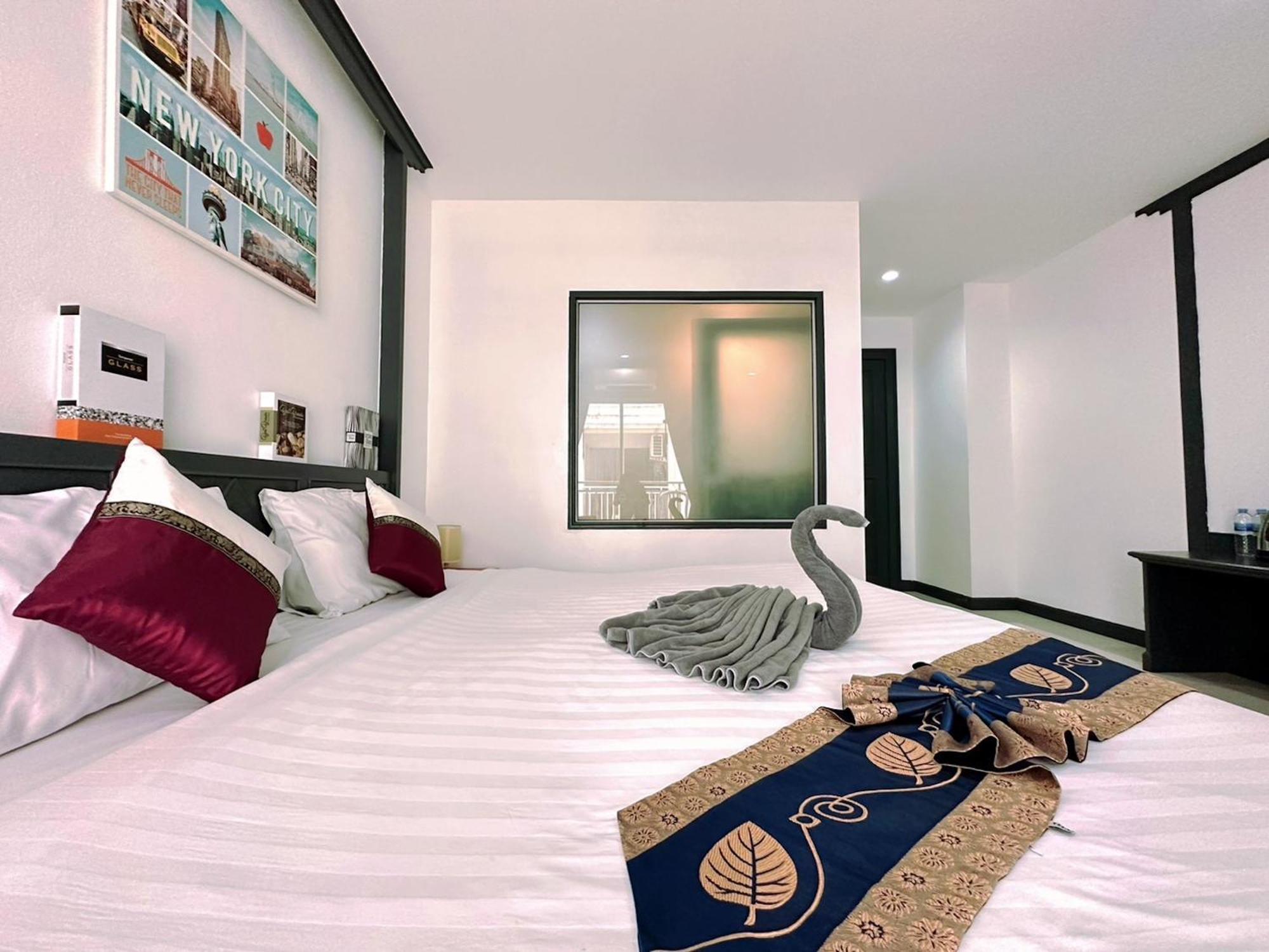 Hotel Baya Phuket Patong Номер фото
