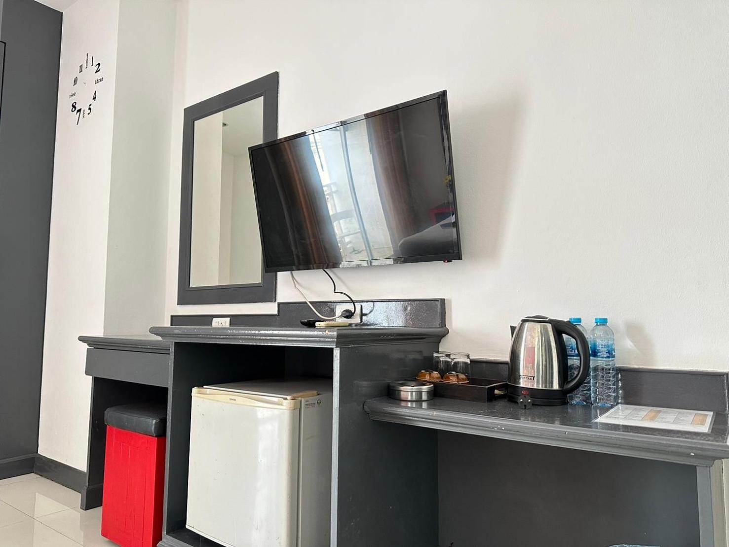 Hotel Baya Phuket Patong Екстер'єр фото
