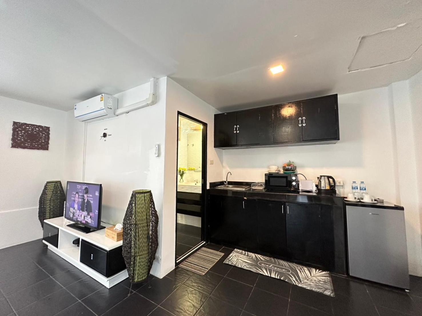 Hotel Baya Phuket Patong Екстер'єр фото