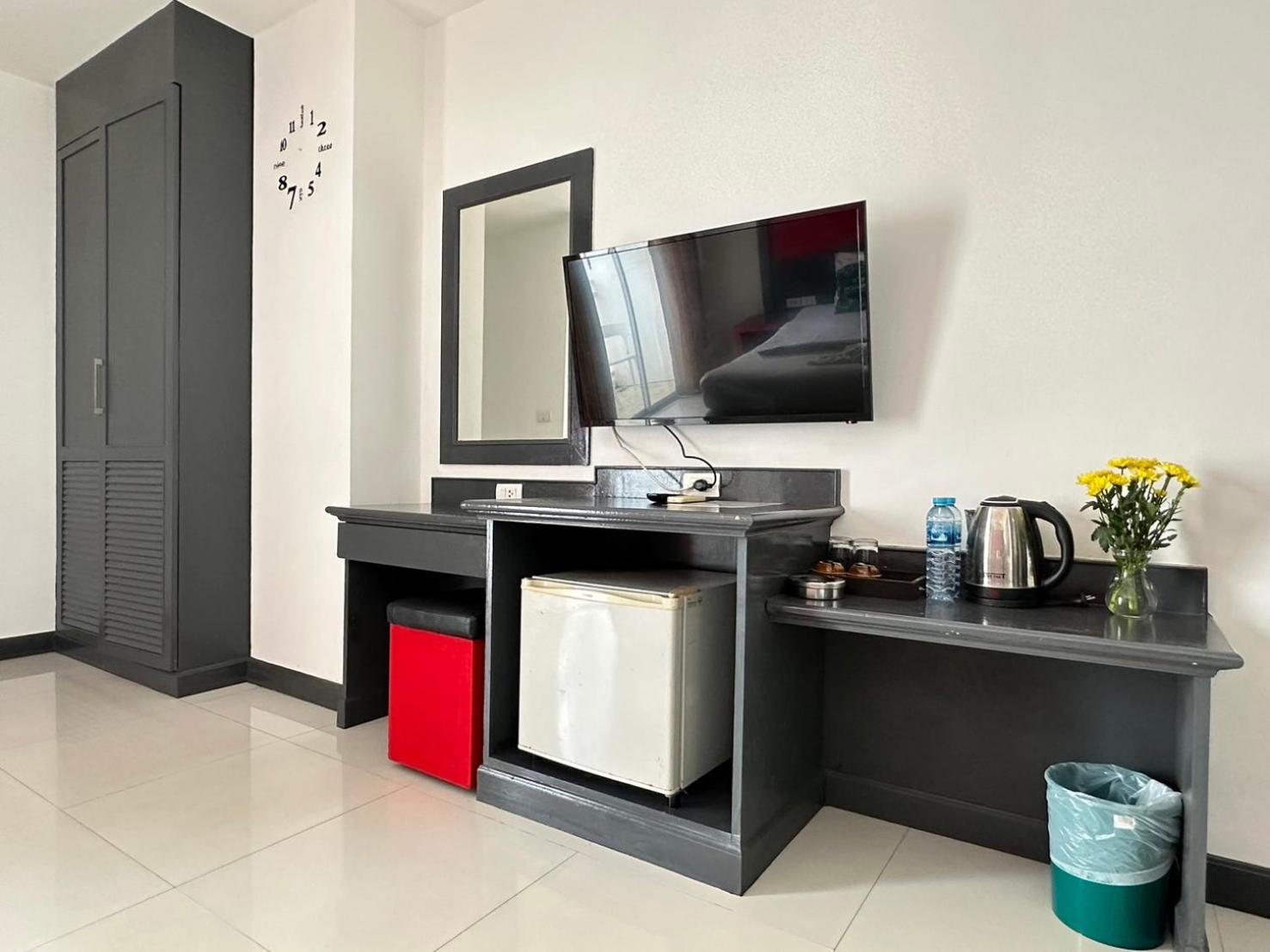 Hotel Baya Phuket Patong Екстер'єр фото