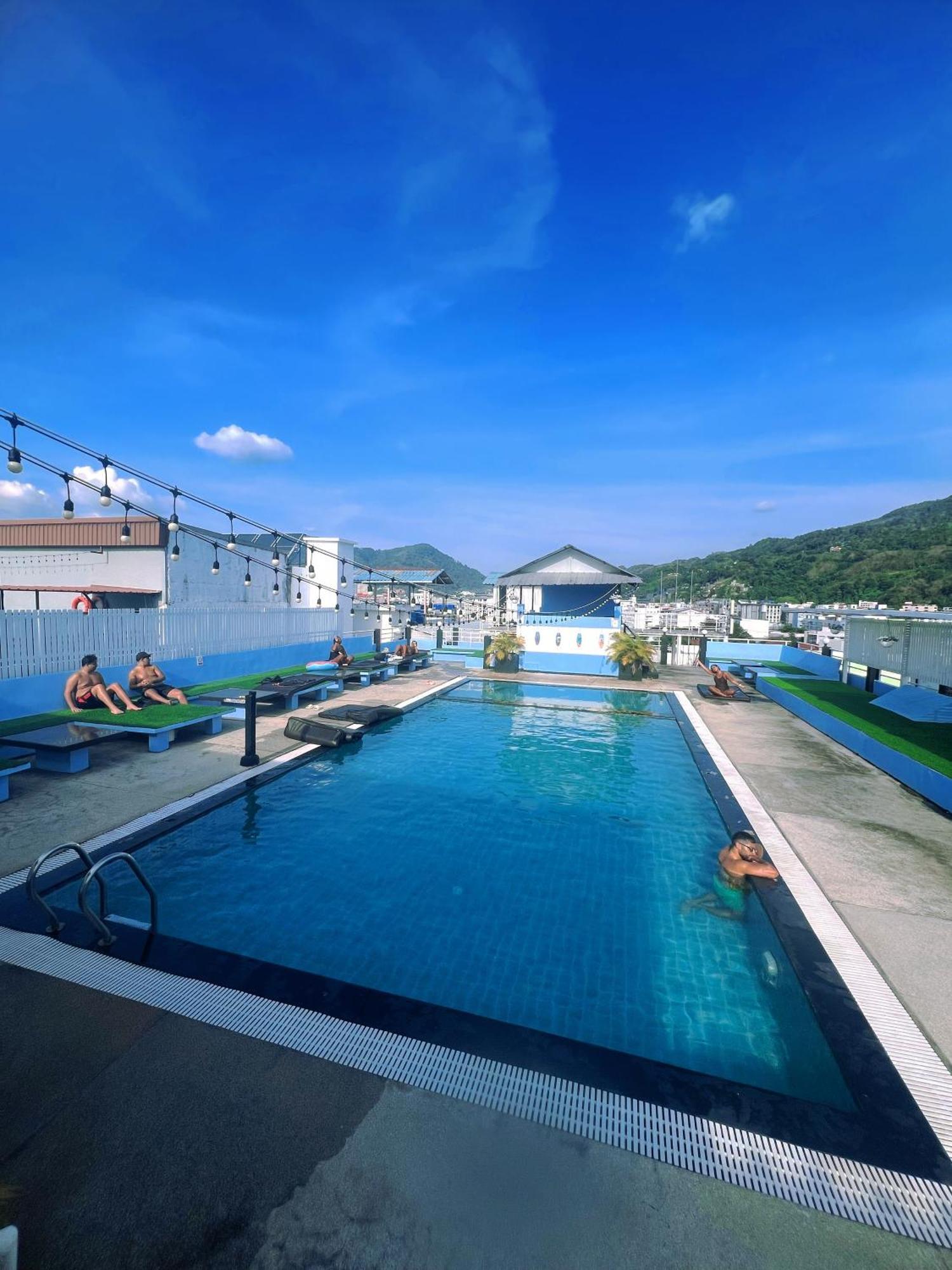 Hotel Baya Phuket Patong Екстер'єр фото
