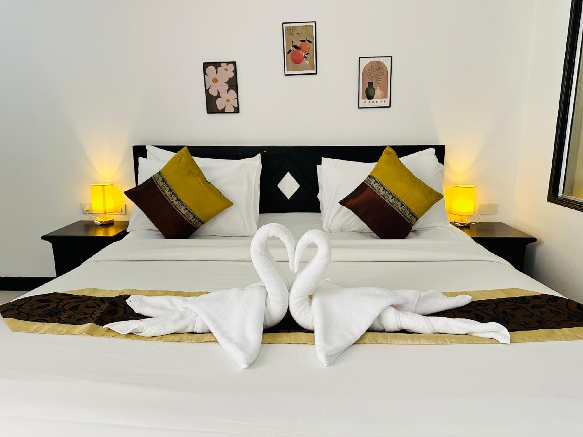 Hotel Baya Phuket Patong Екстер'єр фото