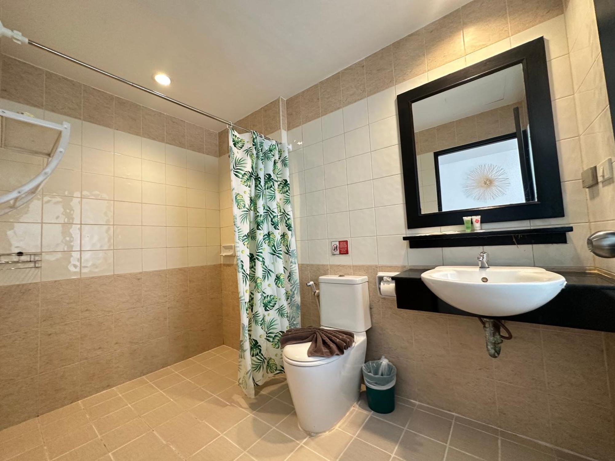 Hotel Baya Phuket Patong Екстер'єр фото
