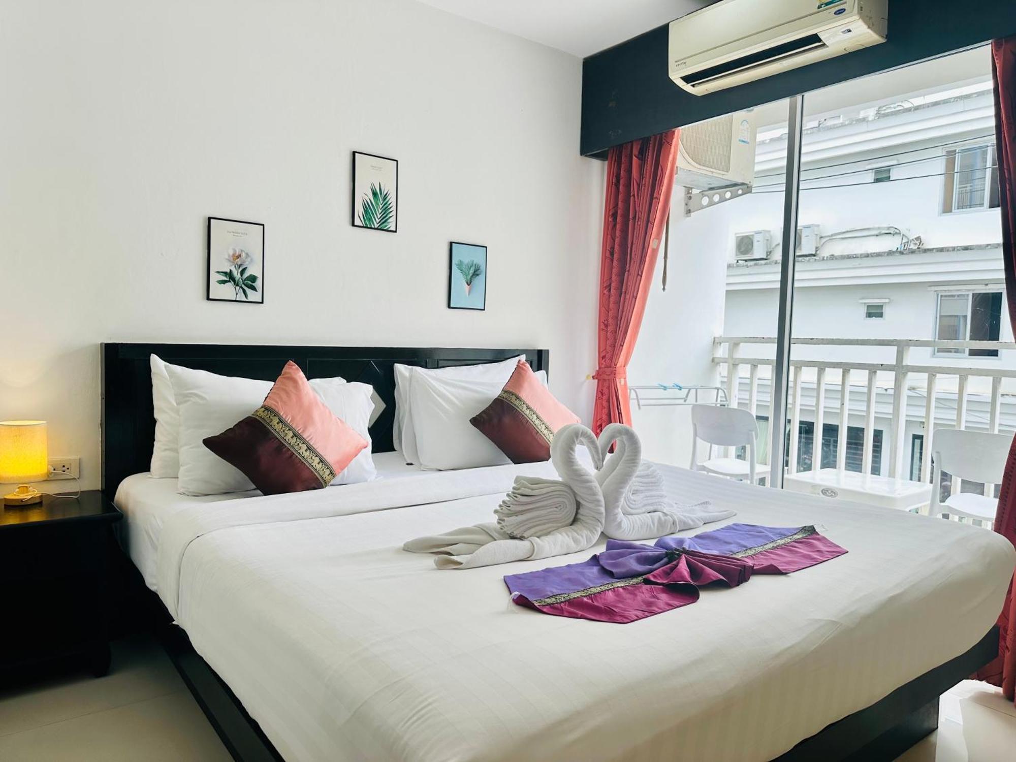 Hotel Baya Phuket Patong Екстер'єр фото